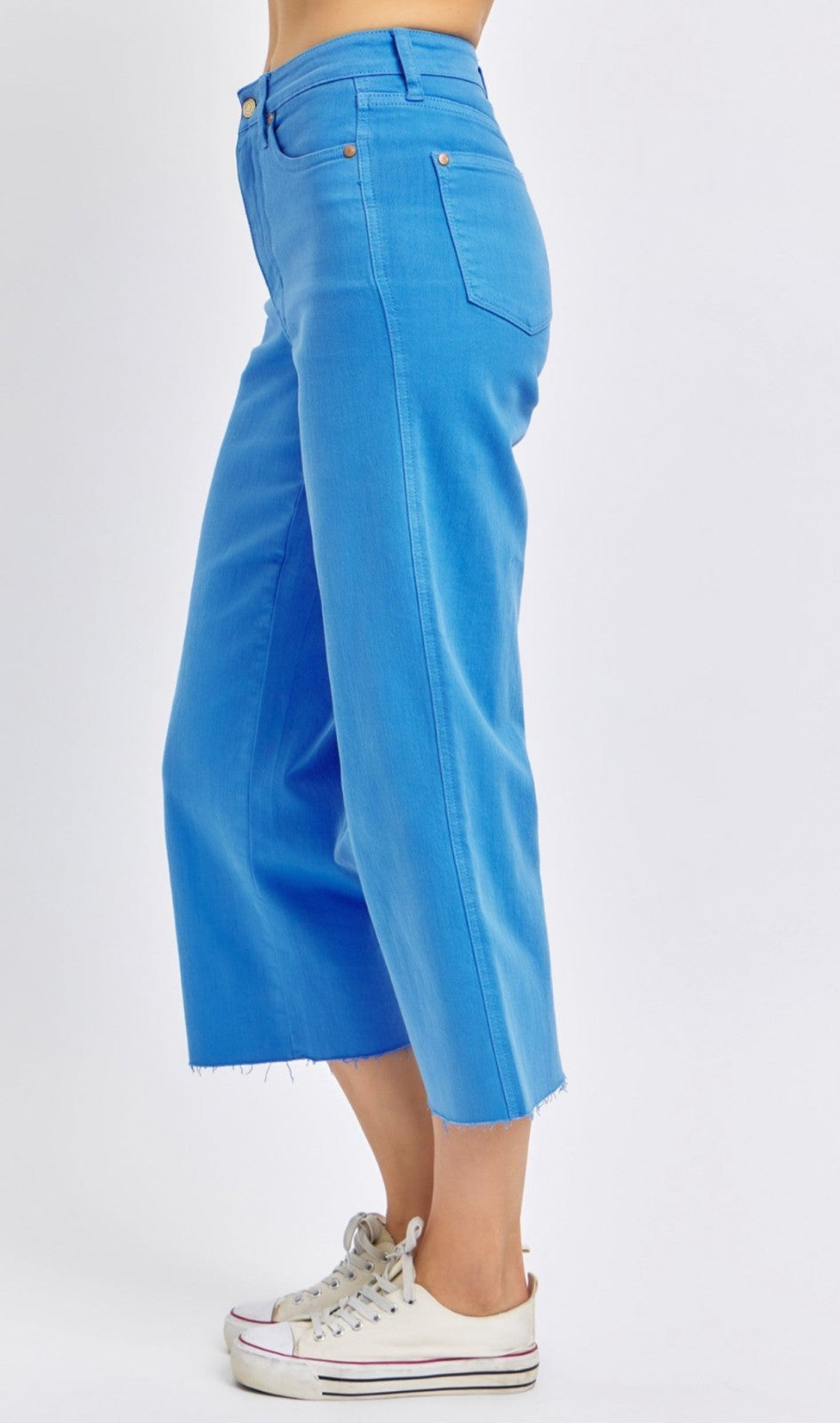 Judy Blue High-Rise W/Tummy Control Sky Blue Wide Leg Crop Jeans