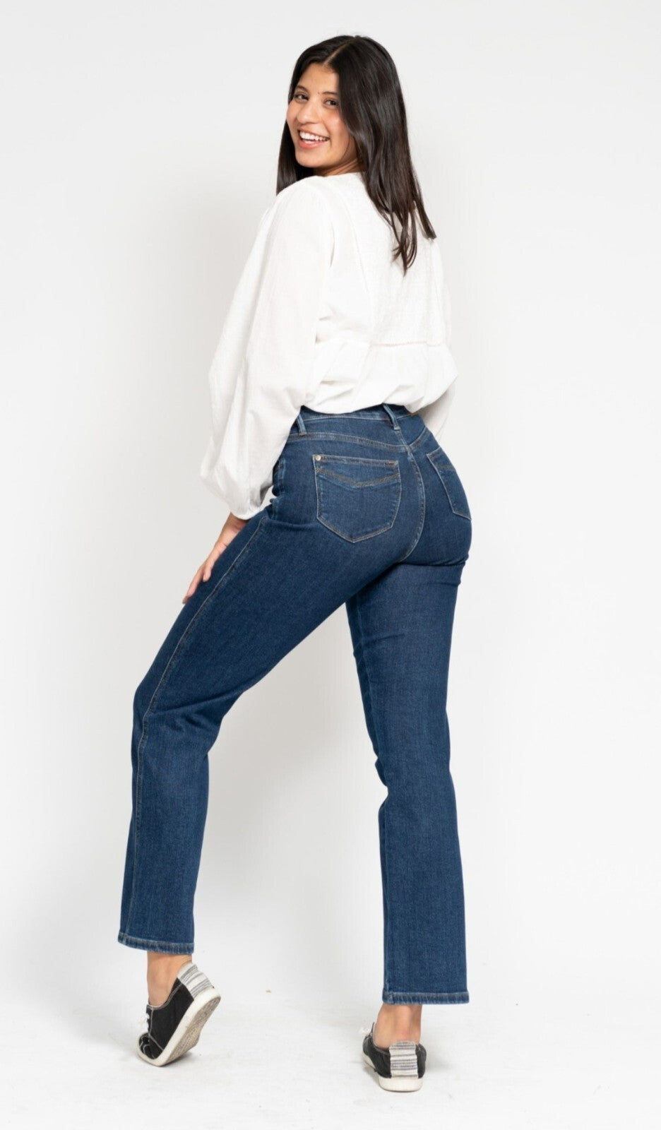 Judy Blue High-Rise W/ Tummy Control  Straight Fit Jeans