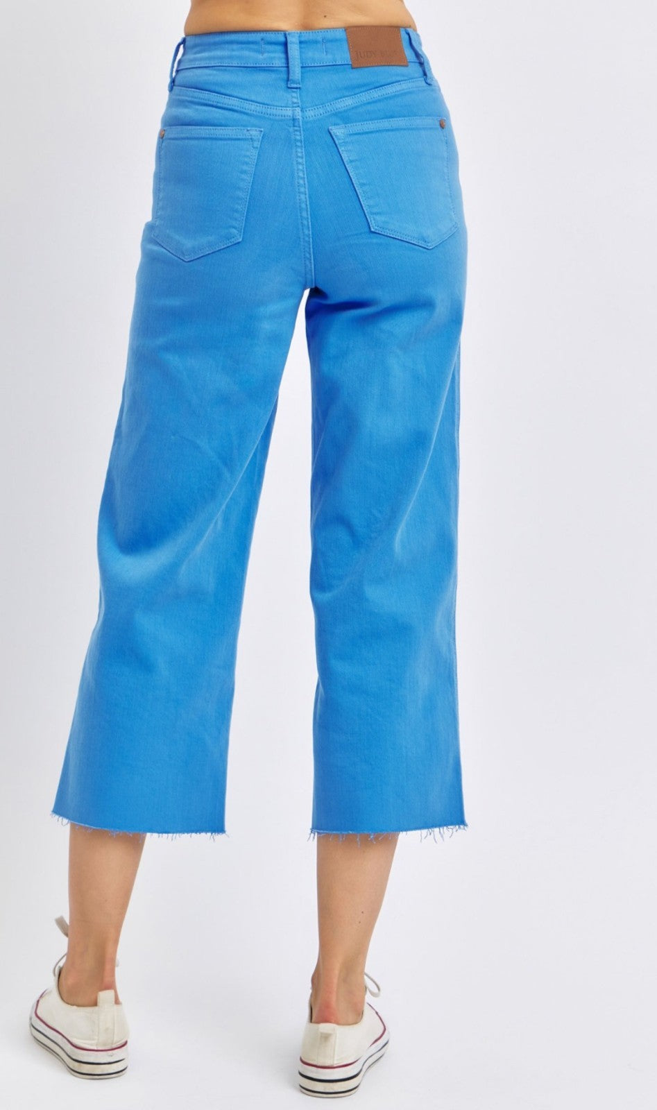 Judy Blue High-Rise W/Tummy Control Sky Blue Wide Leg Crop Jeans