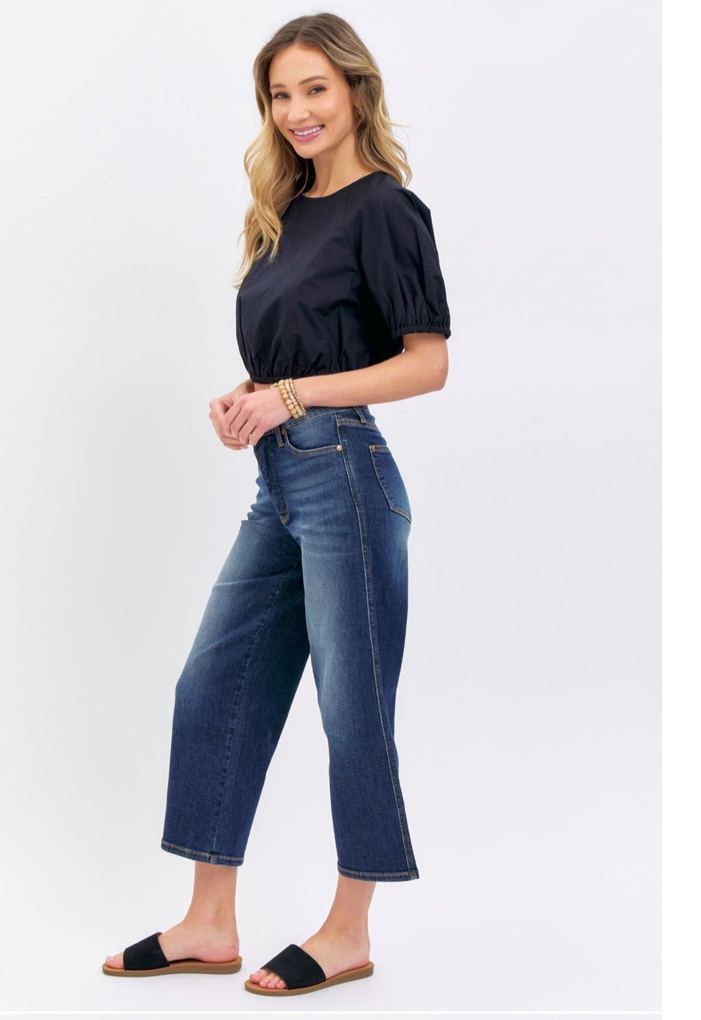 Judy Blue Mid-Rise W/ Tummy Control Wide Leg Crop Jeans