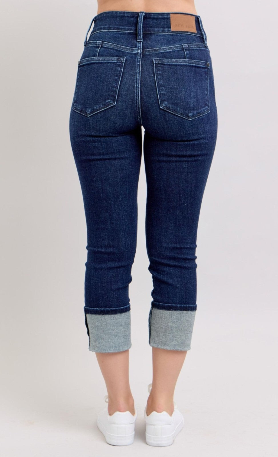 Judy Blue High-Rise Non Distressed Capri W/ Double Button