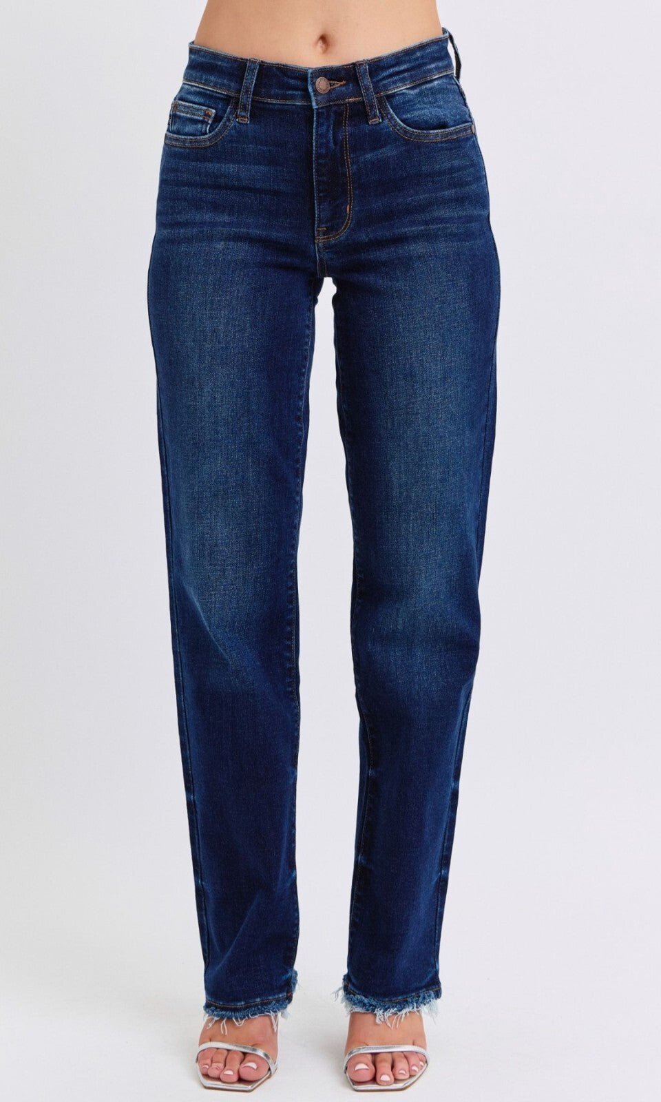 Judy Blue Mid-Rise Straight Fit  W/ Frayed Hem Jeans