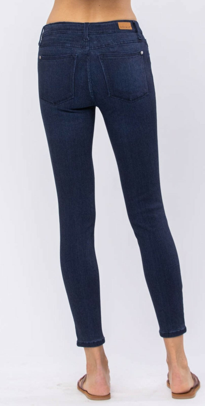 Judy Blue Mid- Rise 28.5" Inseam Skinny Jeans