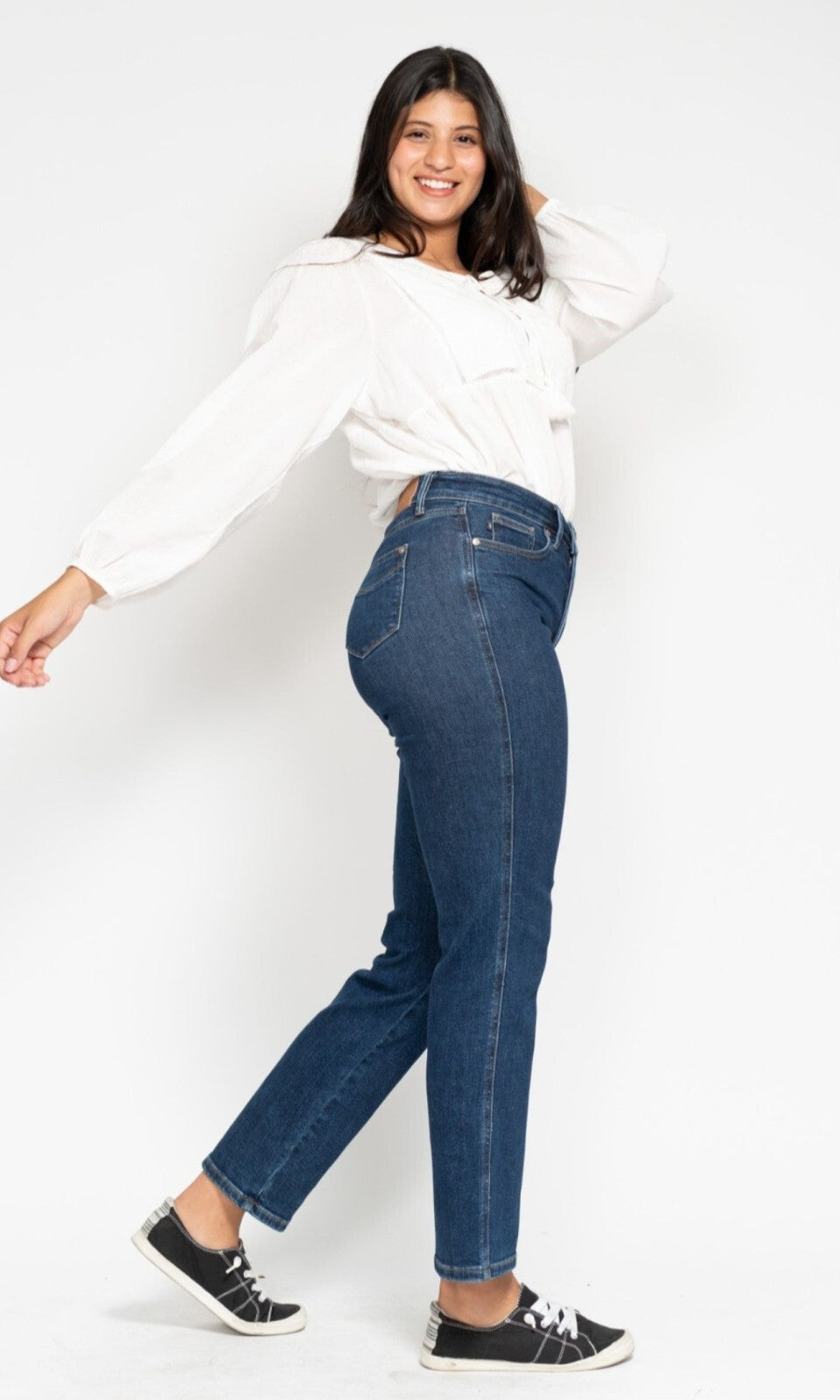 Judy Blue High-Rise W/ Tummy Control  Straight Fit Jeans