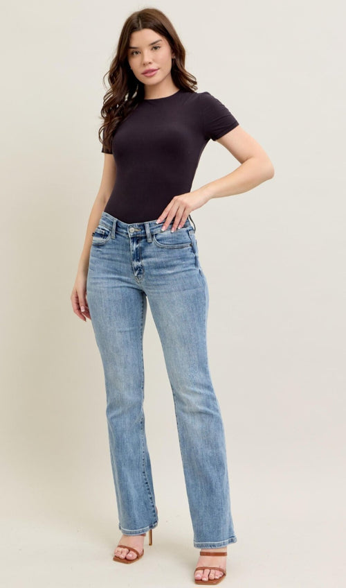 Judy Blue Core Mid-Rise  Bootcut Jeans