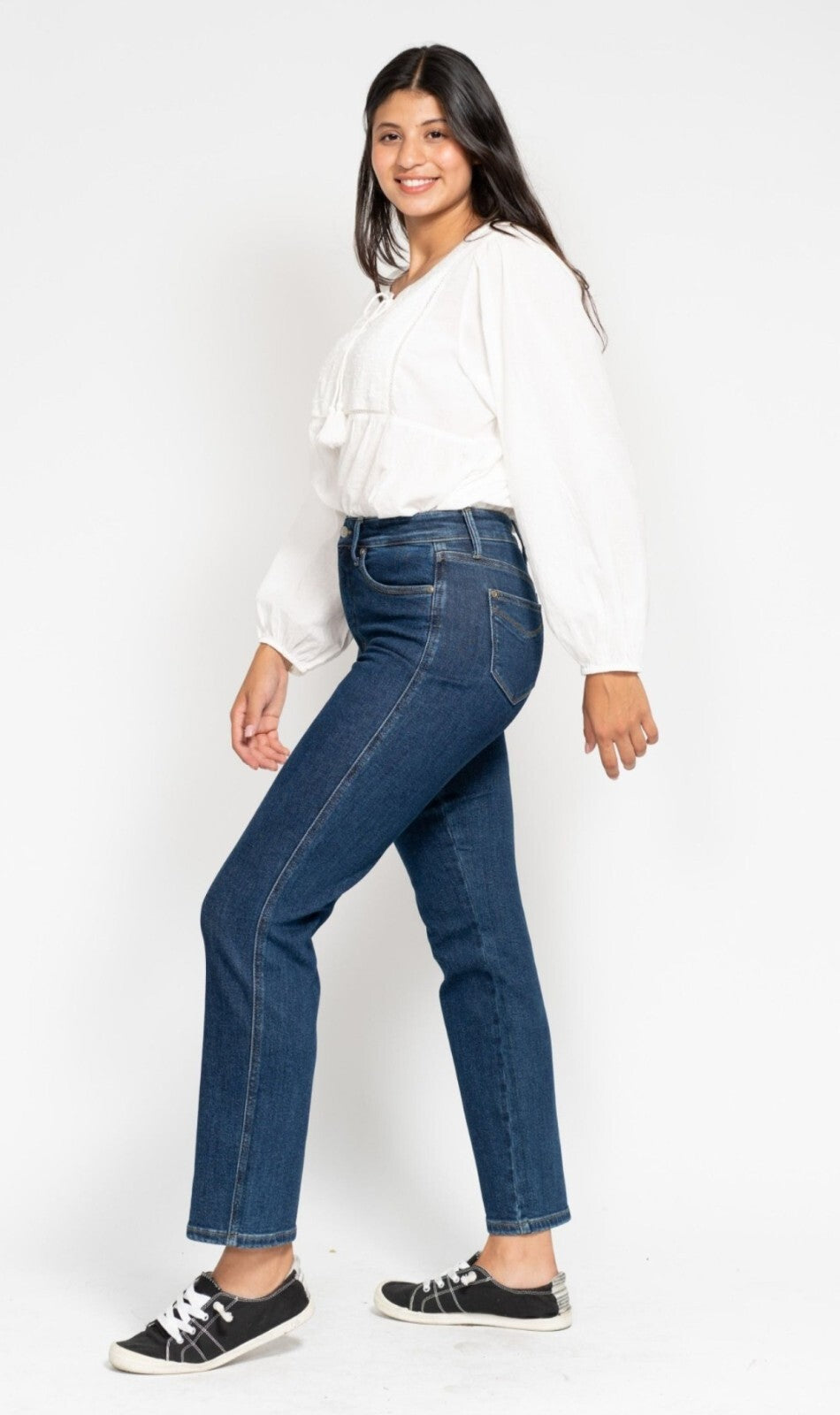 Judy Blue High-Rise W/ Tummy Control  Straight Fit Jeans