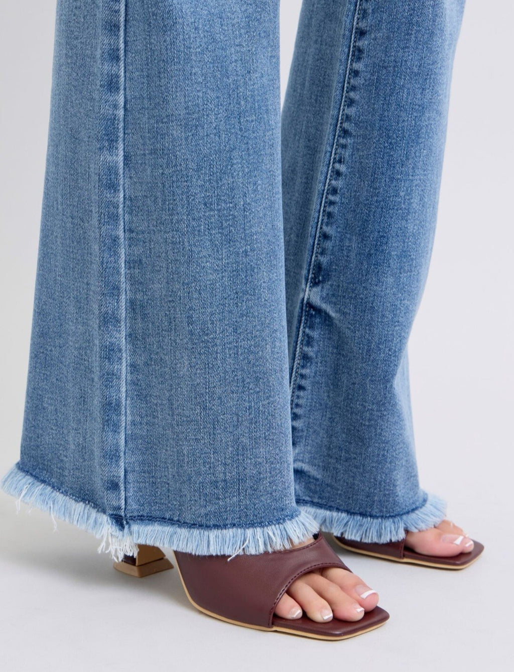 Judy Blue High-Rise With Frayed Hem Bootcut Jeans