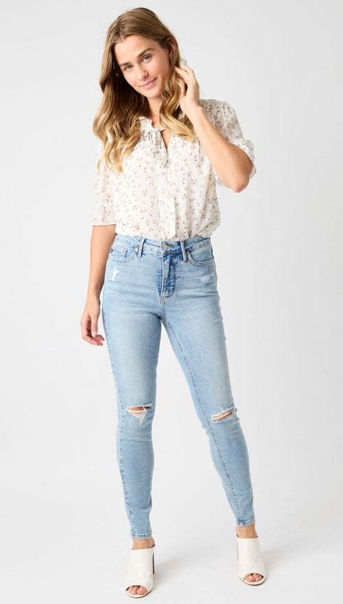 Judy Blue  Mid-Rise Skinny  W/ Tummy Control Destroyed Knee Jeans