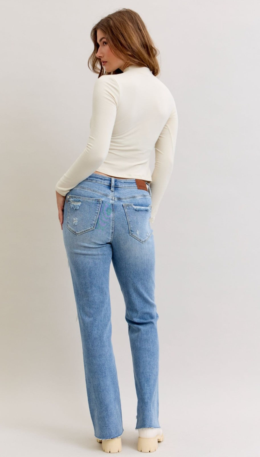 Judy Blue Mid-Rise  90's Straight Jeans