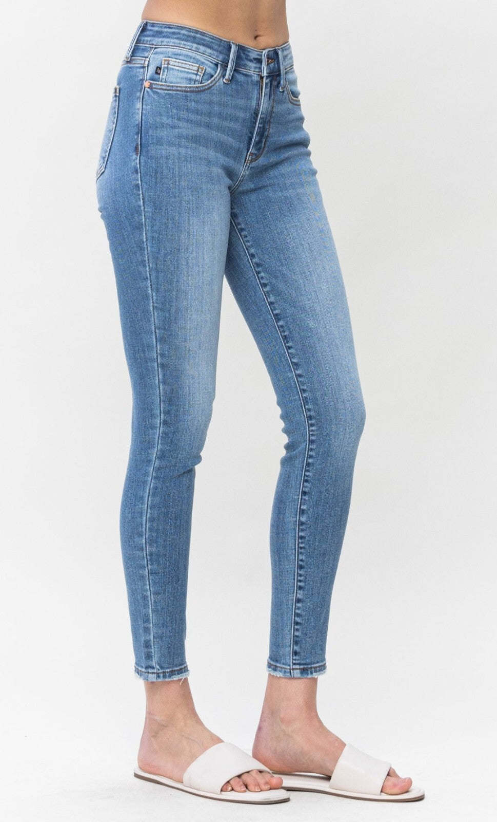 Judy Blue Mid-Rise  Skinny Vintage Jeans