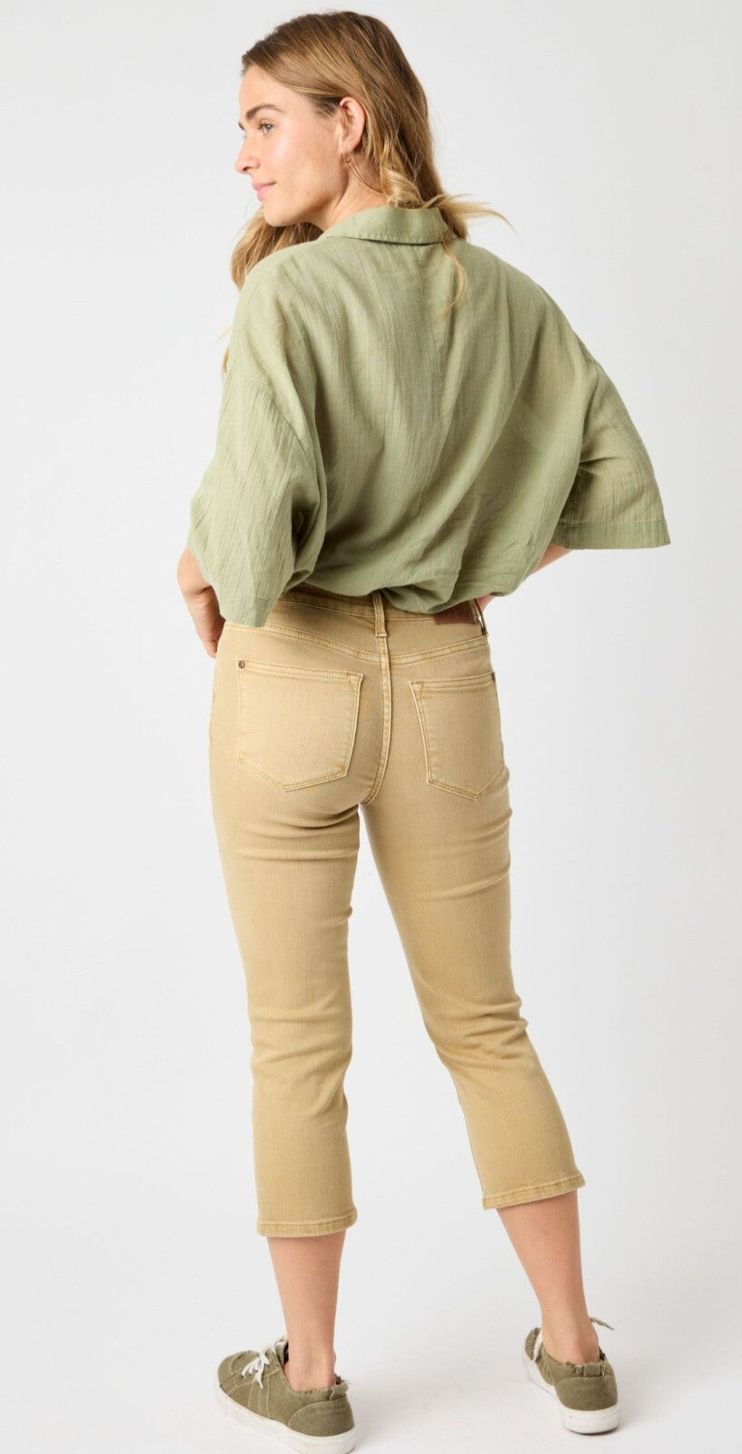 Judy Blue Mid Rise Khaki Skinny  Capri