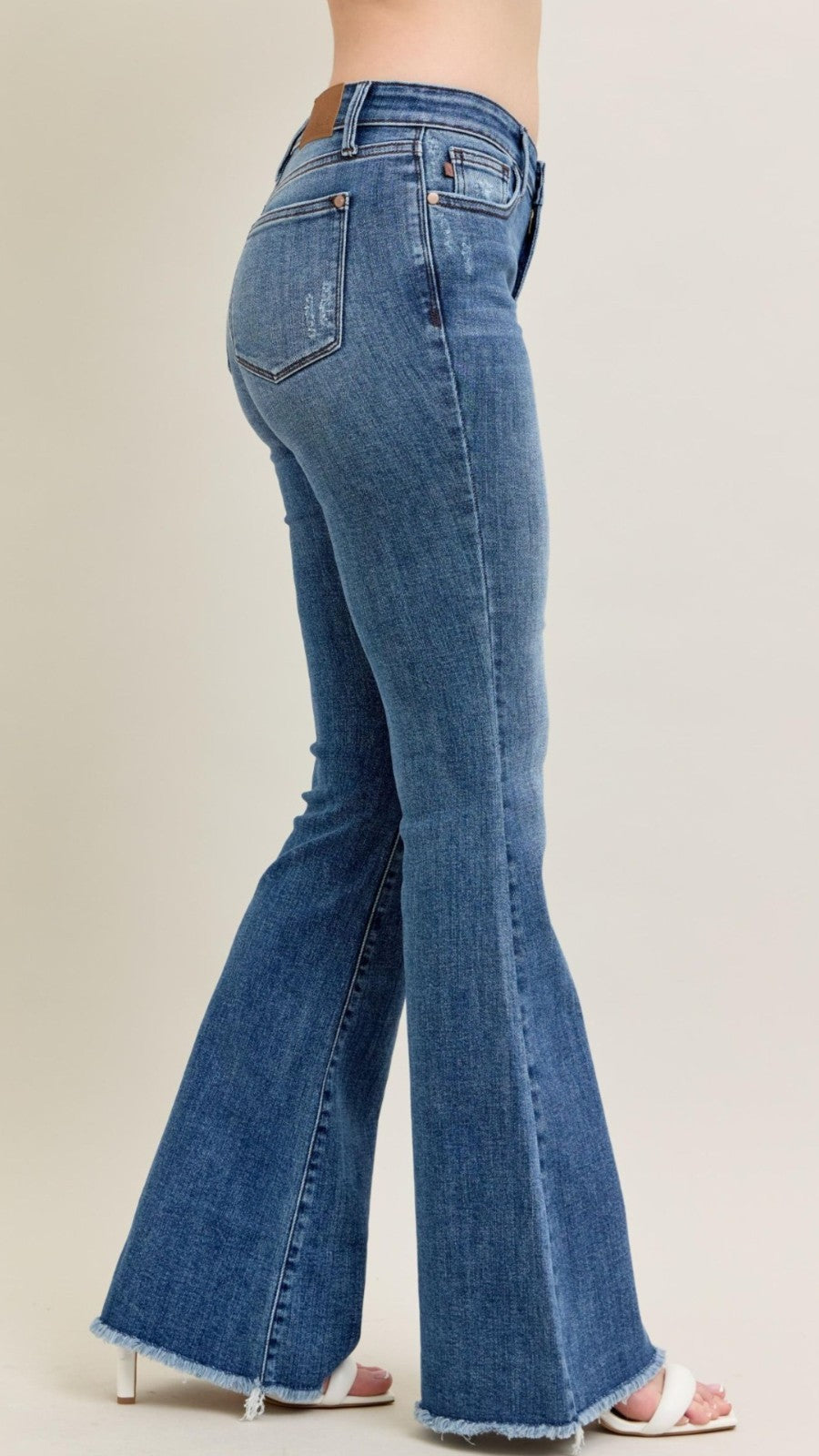 Judy Blue Mid-Rise Vintage Wash Flare W/ Fray Hem Jeans