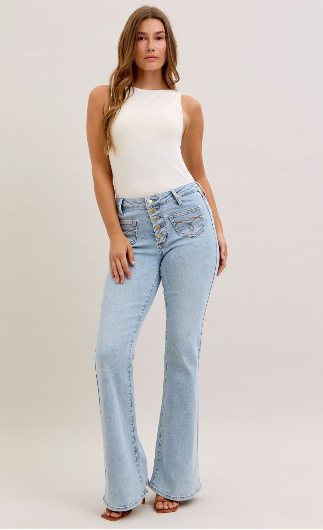 Judy Blue Mid-Rise FLARE w/ Button Fly Cute Pockets Jeans