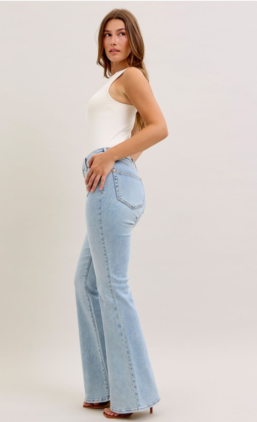 Judy Blue Mid-Rise FLARE w/ Button Fly Cute Pockets Jeans